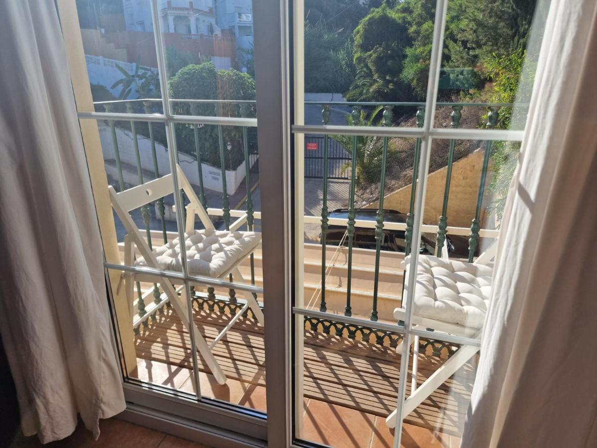 Apartamento Burriana Beach Nerja Bagian luar foto