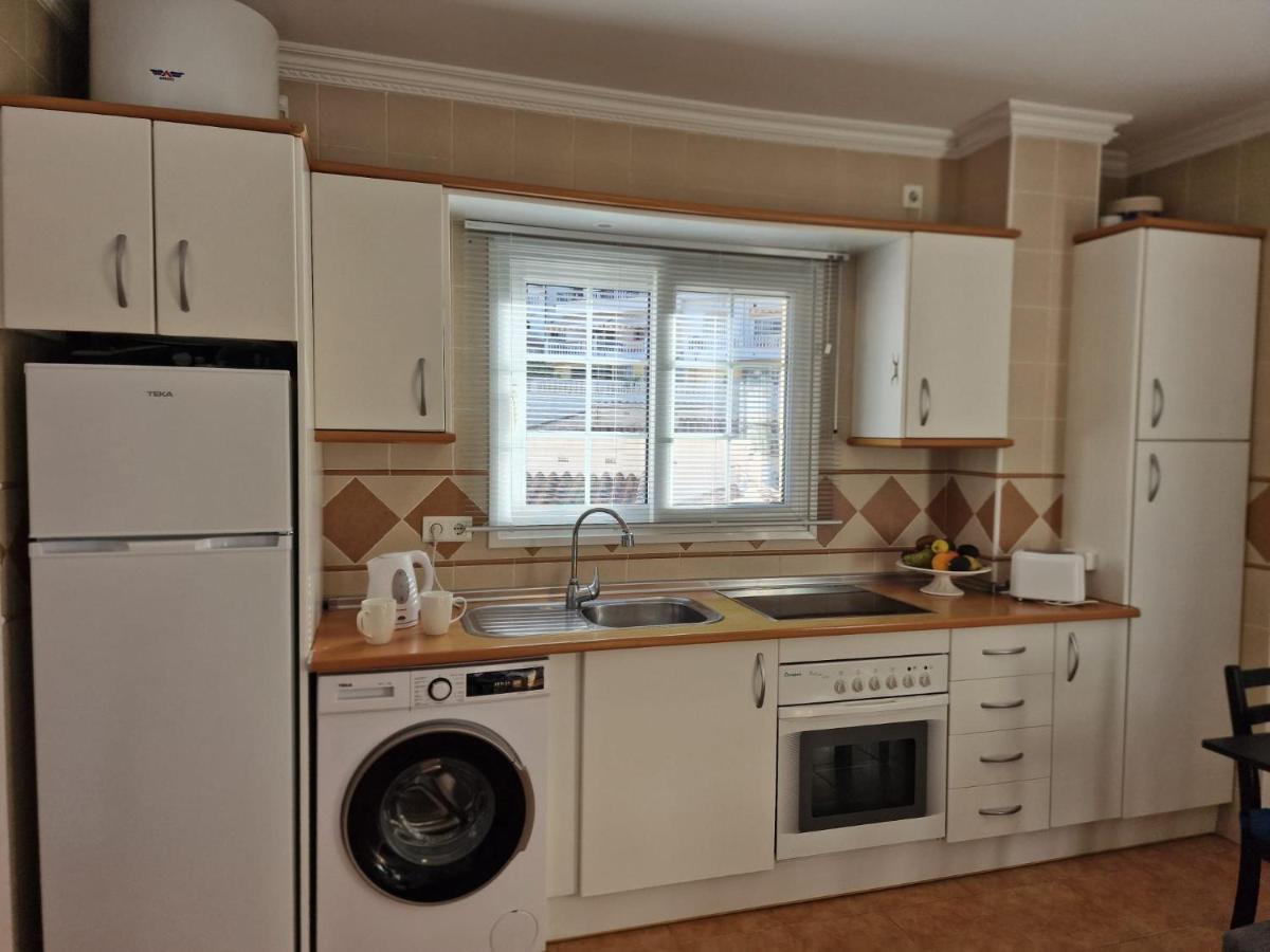 Apartamento Burriana Beach Nerja Bagian luar foto