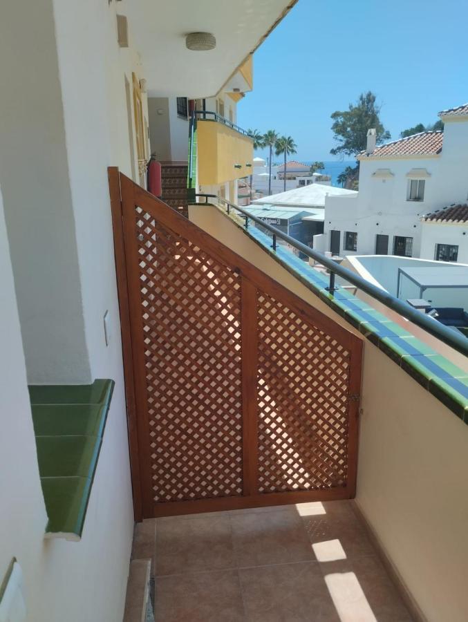 Apartamento Burriana Beach Nerja Bagian luar foto