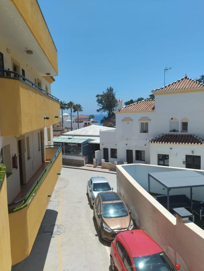 Apartamento Burriana Beach Nerja Bagian luar foto